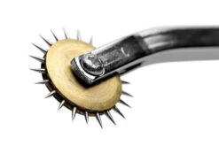 Rimba Electric Wartenberg Wheel Estim Kit -Rimba Winkel af240bbcloseup 1